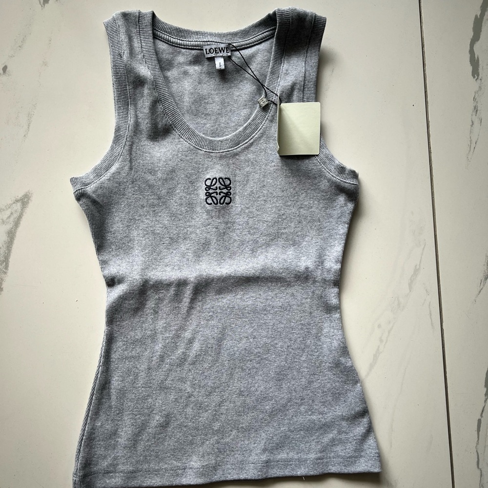 Loewe Tank